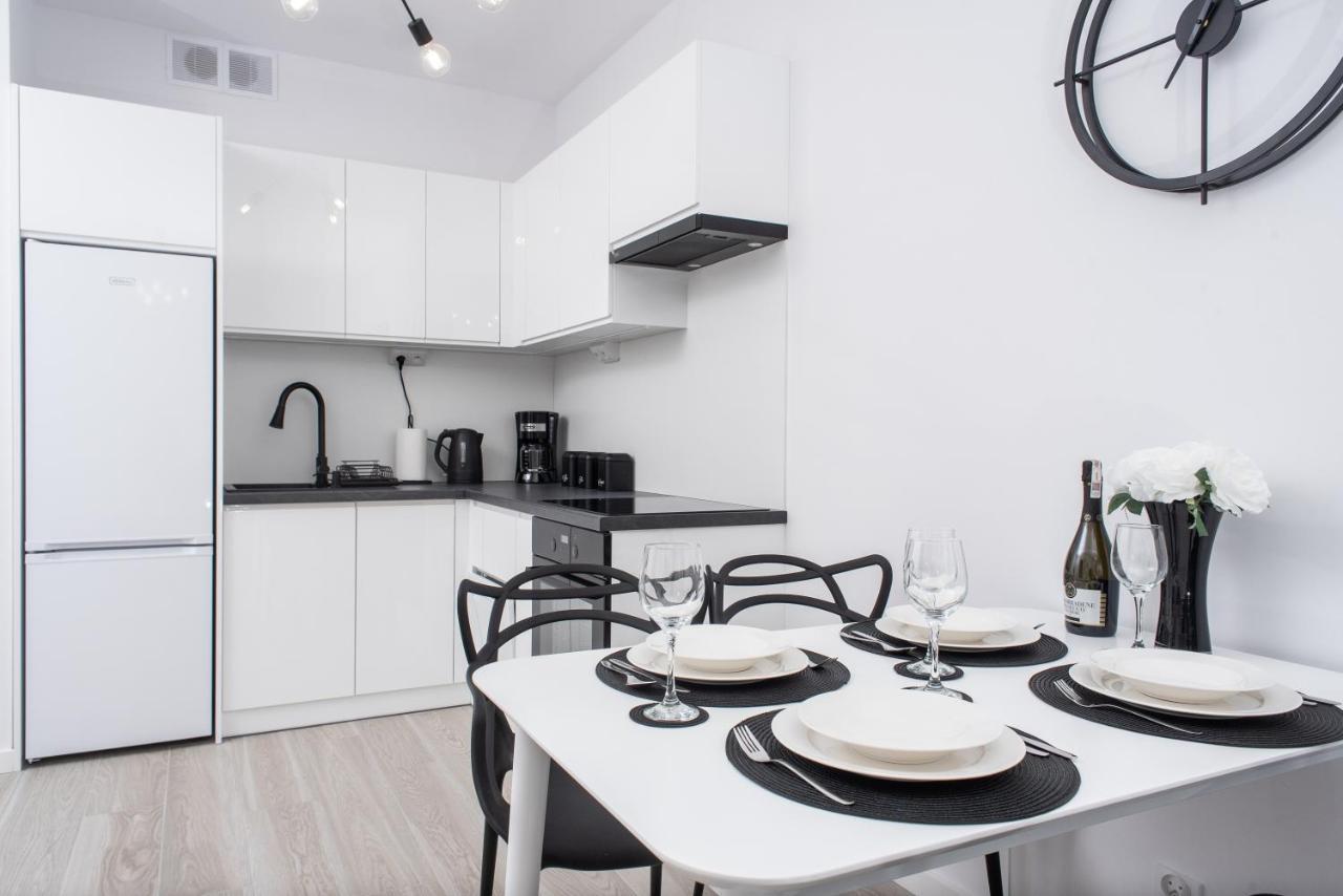 Apartament Happy Holiday Kołobrzeg Exteriör bild